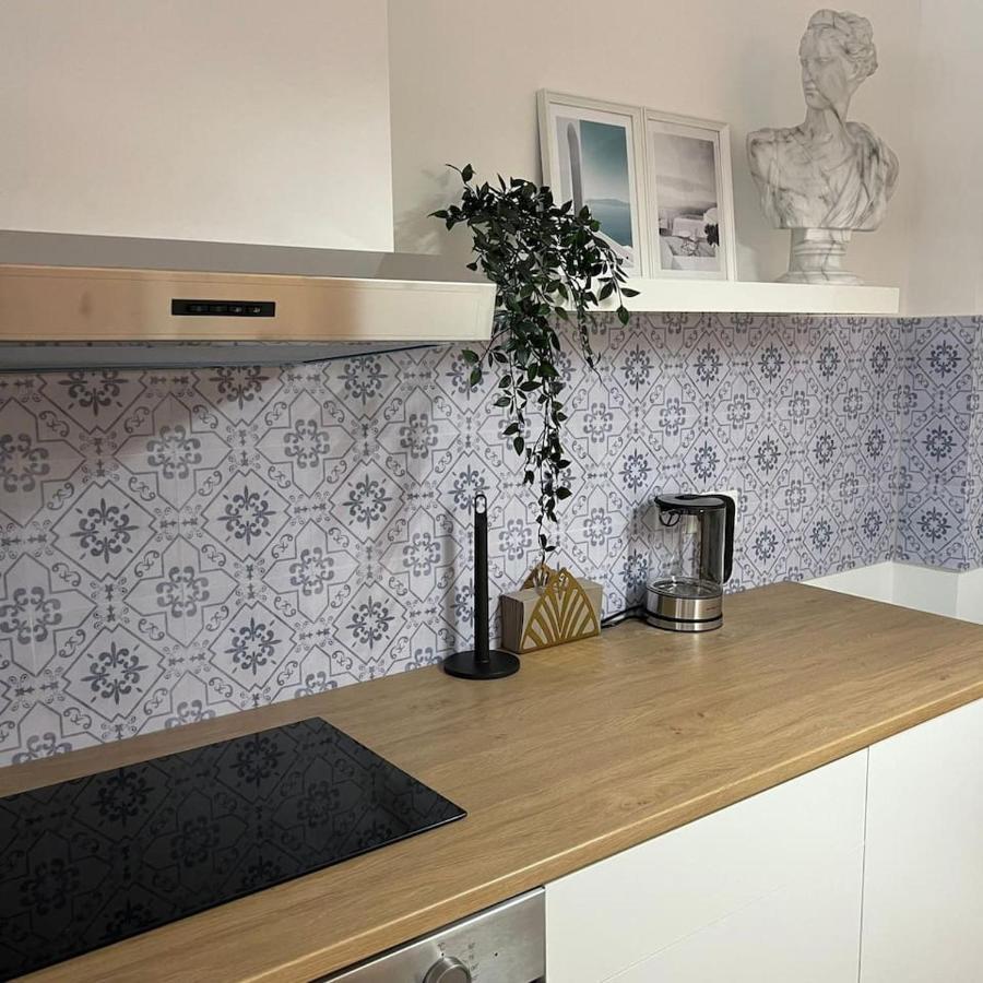 Luxurioeses Apartment,Neubau, 4 Personen, Parkplatz, Griechischer Stil بوخوم المظهر الخارجي الصورة